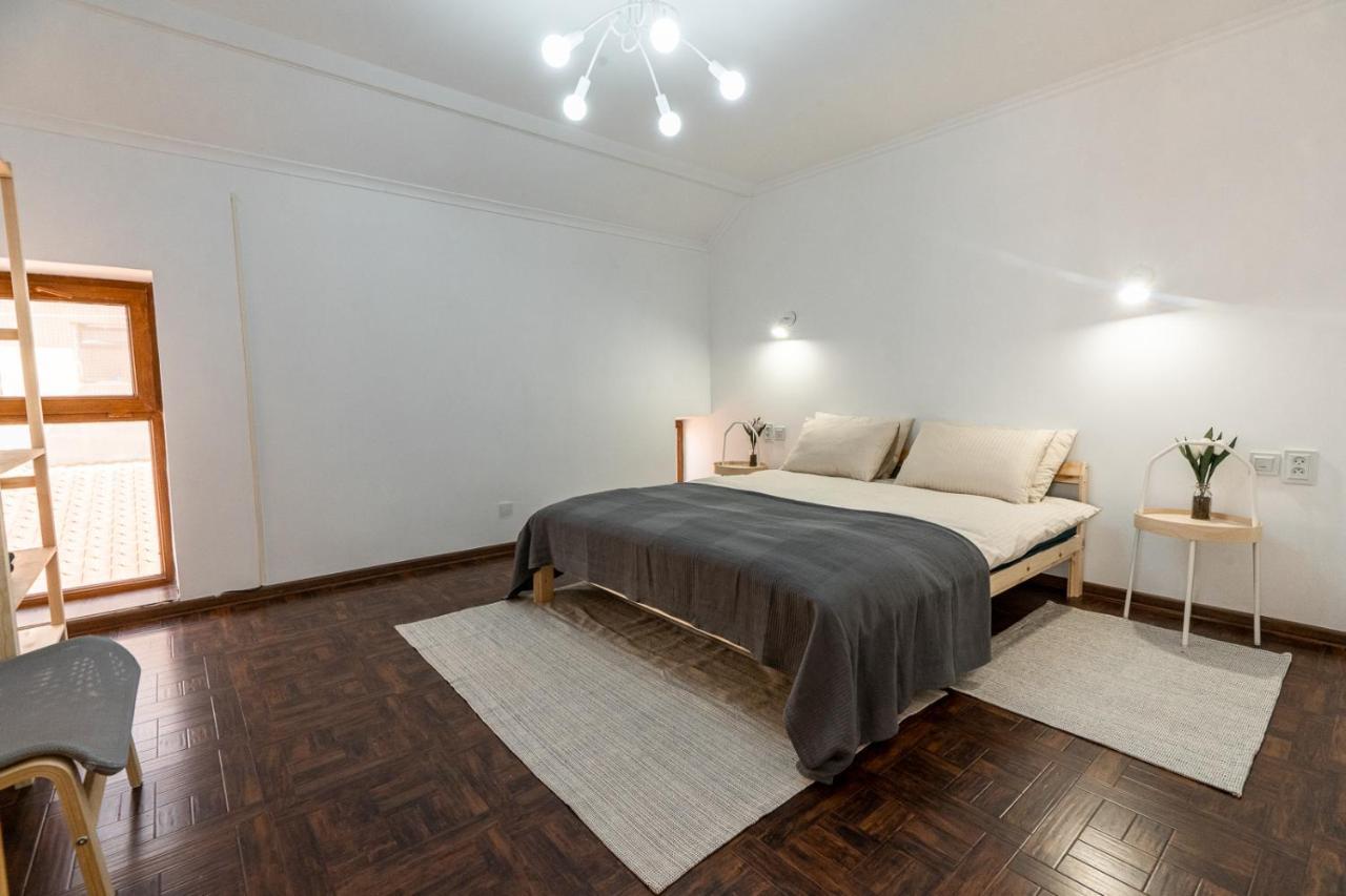 Modern Loft Lighthouse Vandrerhjem Karakol Eksteriør bilde